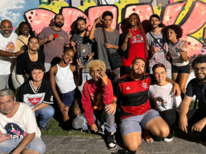 group photo of students in Brazil