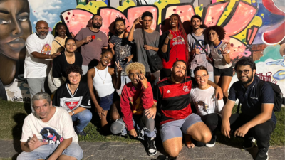 group photo of students in Brazil